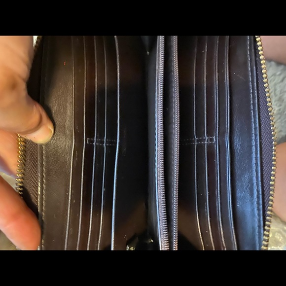 Coach Double buckle Wallet - Picture 7 of 9